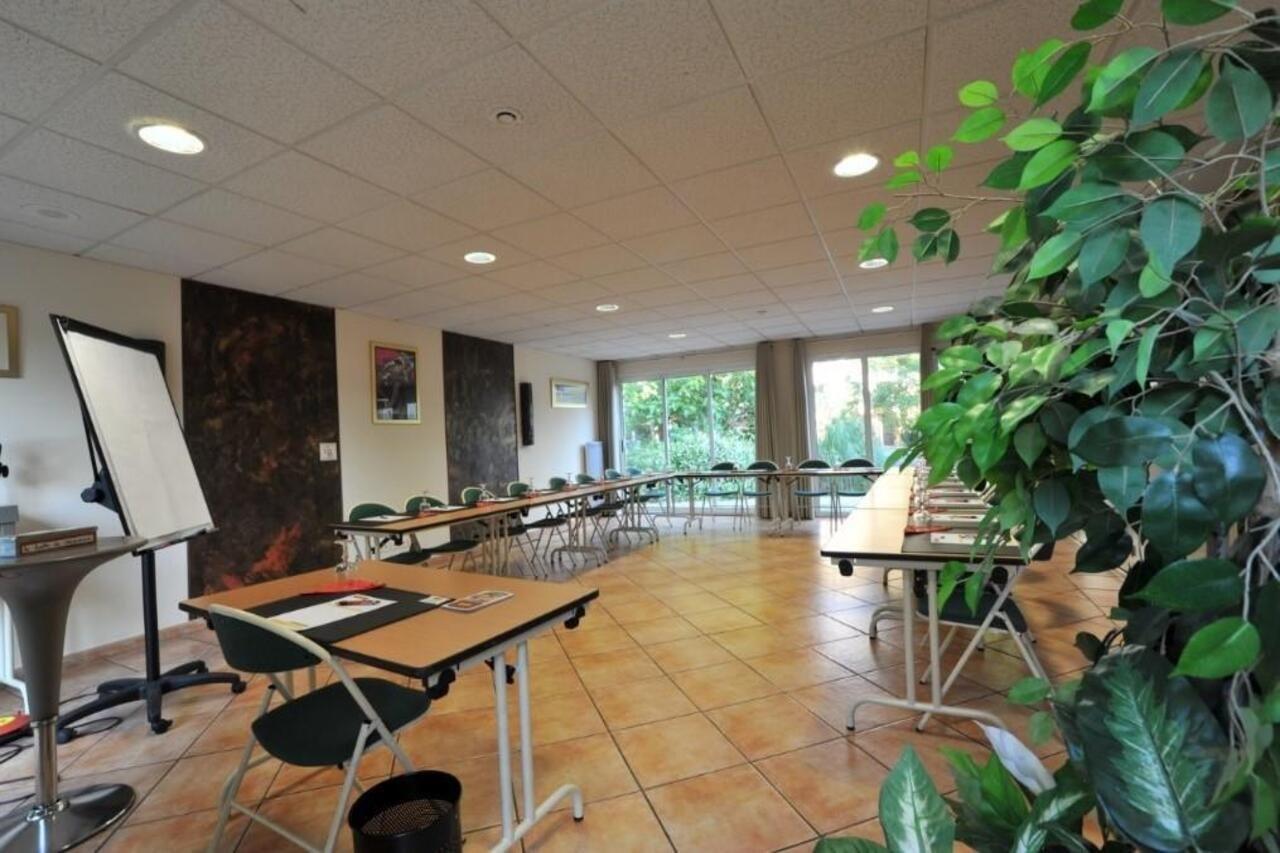The Originals City, Hotel Nimes Costieres, Ex Inter Hotel Exterior photo